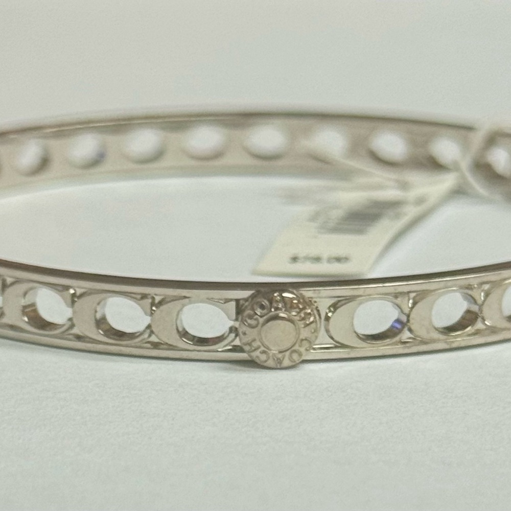 VINTAGE Coach Signature C Pierced Bangle Bracelet BRAND NEW WITH TAG - Picture 6 of 8